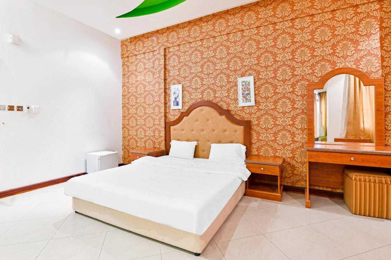 Oyo 118 Revira Hotel Al-Manamah Bagian luar foto