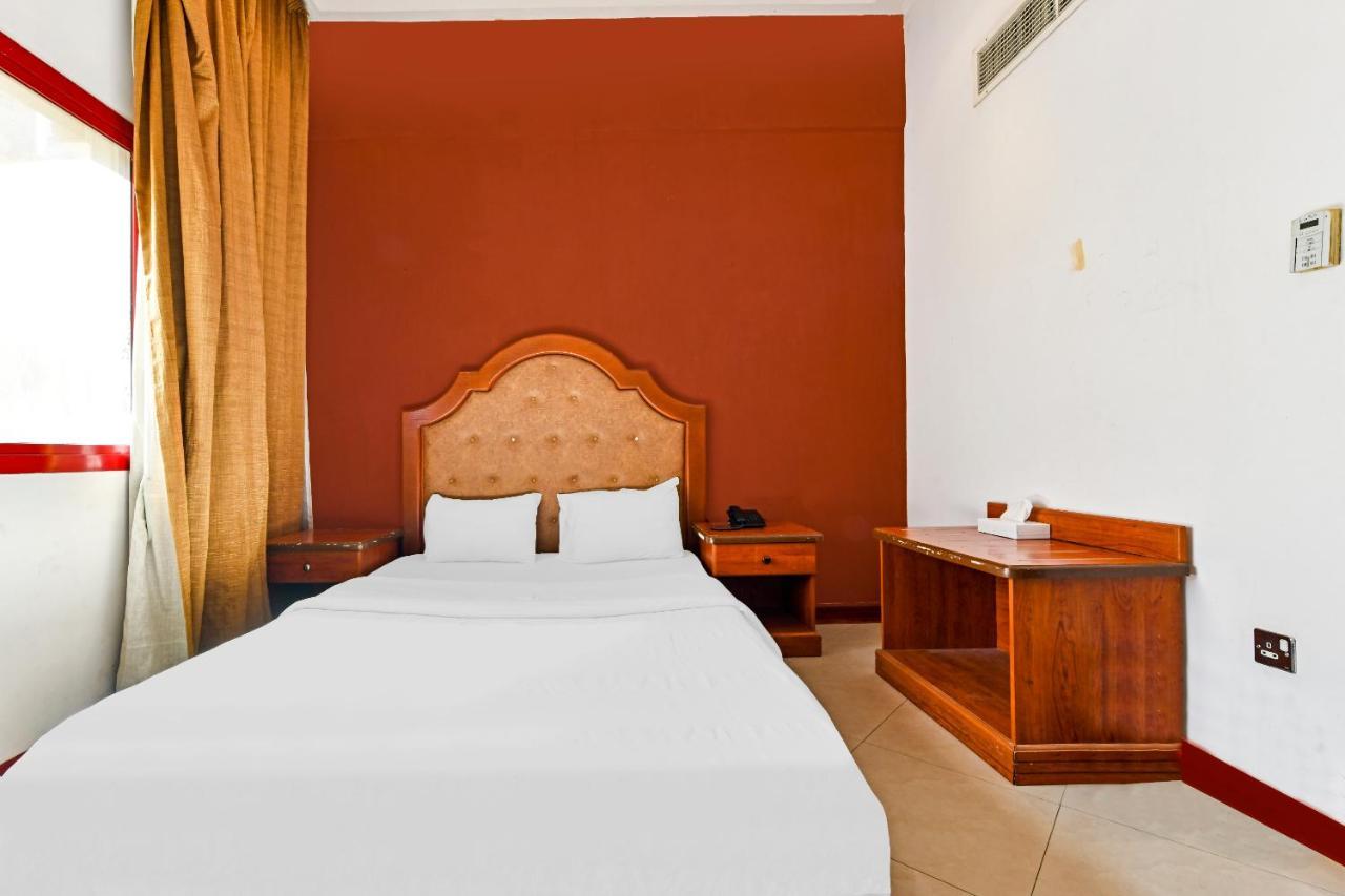 Oyo 118 Revira Hotel Al-Manamah Bagian luar foto