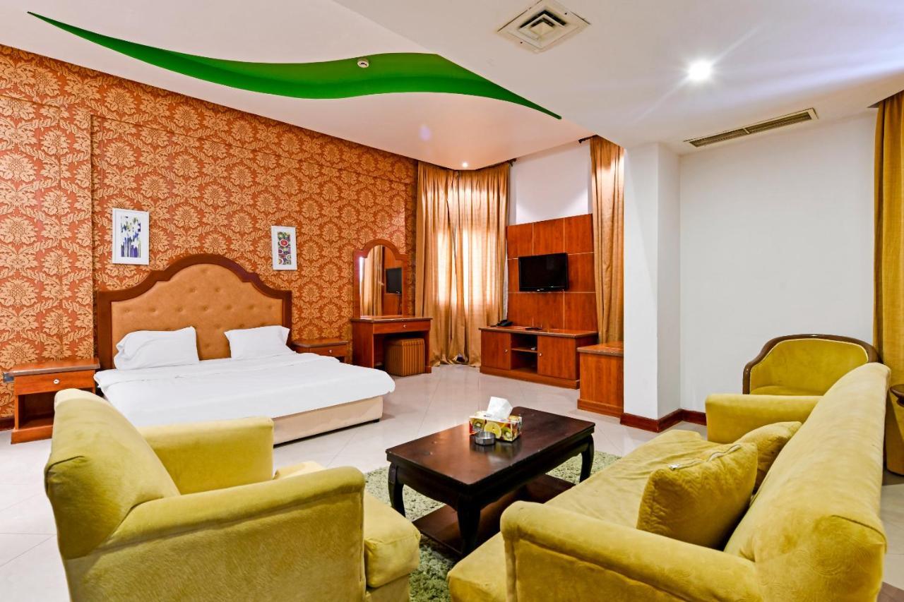 Oyo 118 Revira Hotel Al-Manamah Bagian luar foto